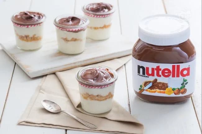 Bicchierini con crema di torrone e nutella