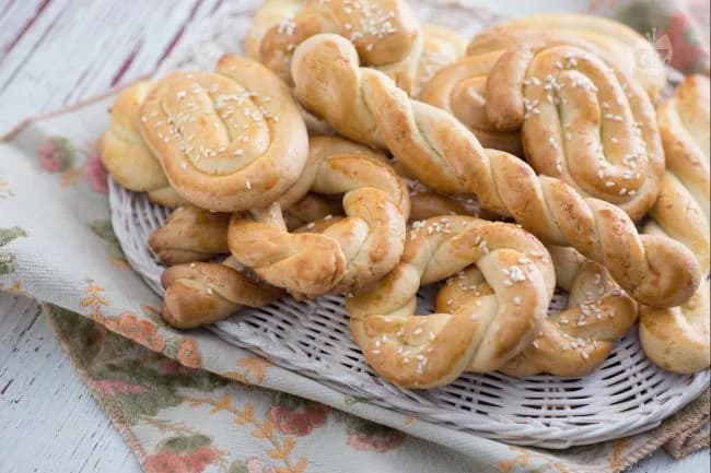 Biscotti greci pasquali koulourakia