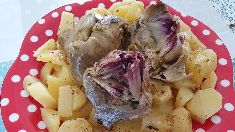 Carciofi e patate al vapore