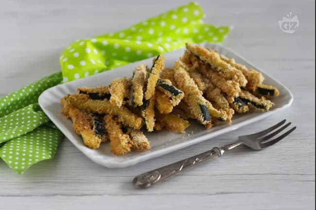 Bastoncini di zucchine gratinati al forno