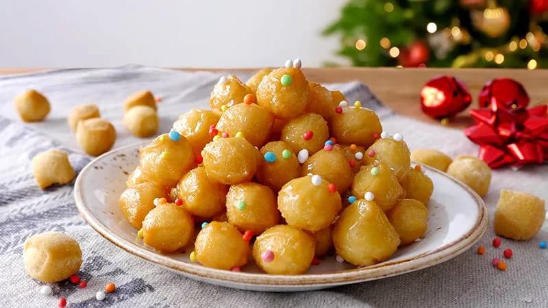 Struffoli napoletani classici
