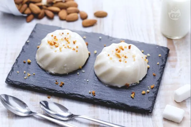 Biancomangiare alle mandorle