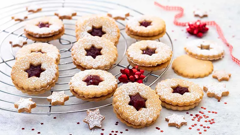 Biscotti linzer con marmellata