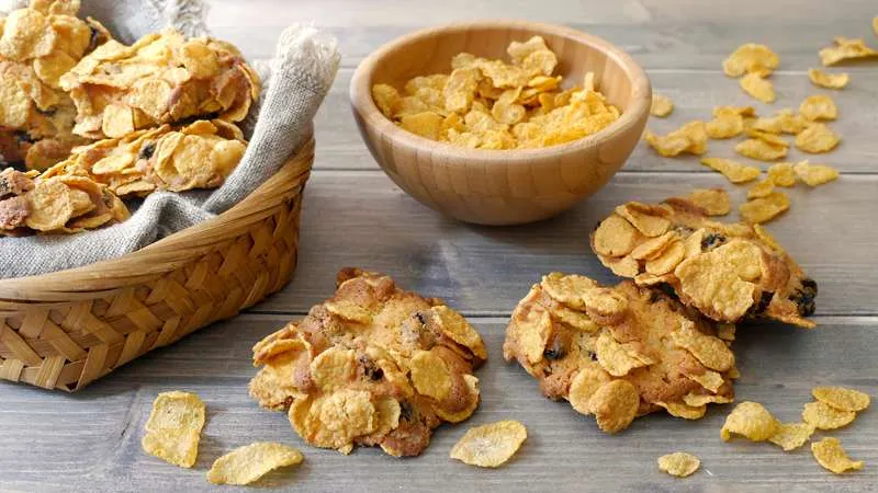 Biscotti rose del deserto con corn