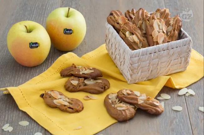 Biscottini alle mele e mandorle