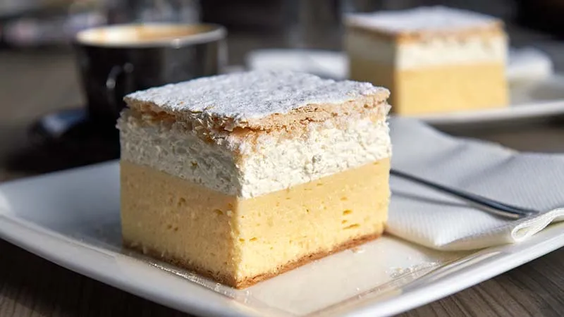 Bled cake con pasta sfoglia, crema