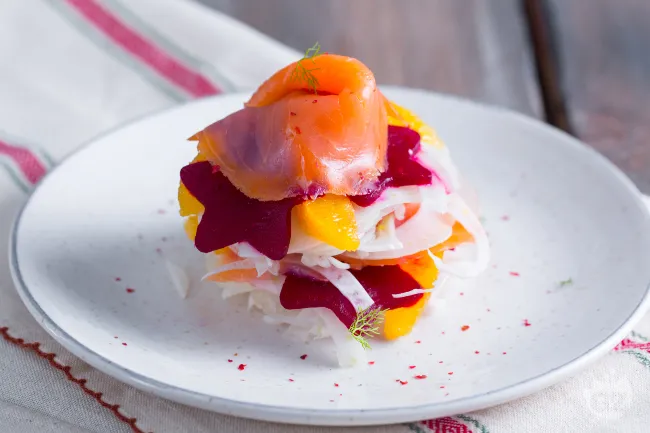 Carpaccio di salmone affumicato con finocchi e arancia
