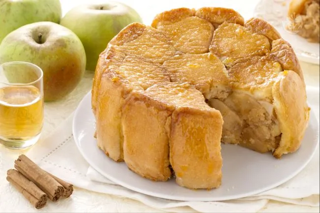 Charlotte alle mele con savoiardi