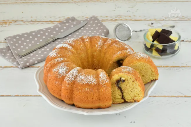 Ciambella ai due cioccolati