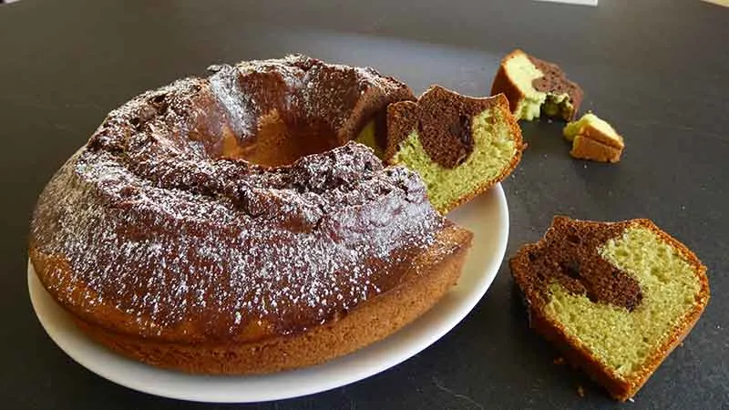 Ciambella al cacao e menta fresca