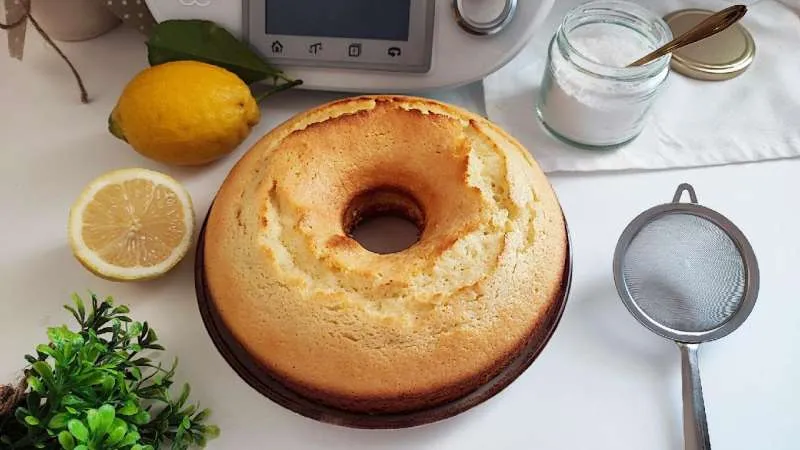 Ciambella al limone senza lattosio