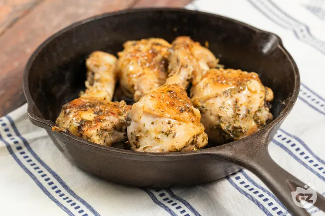 Cosce di pollo in padella