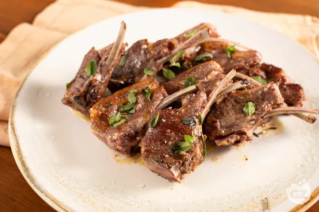 Costolette di agnello in padella