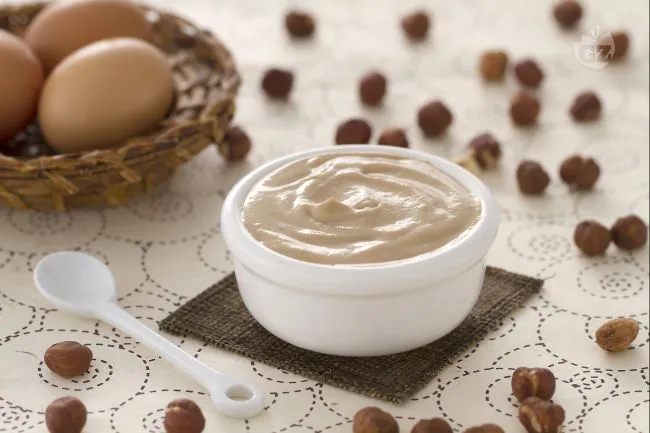 Crema alle nocciole per farciture