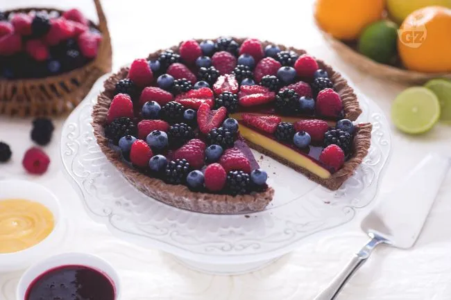 Crostata al cacao con curd di agrumi