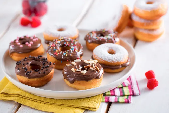 Donuts fritti farciti con nutella