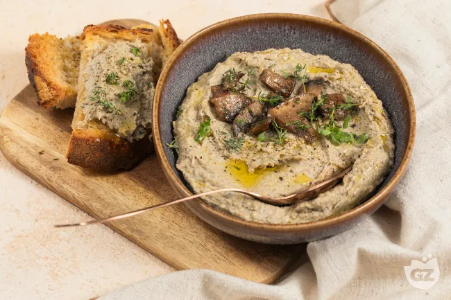 Hummus di funghi portobello