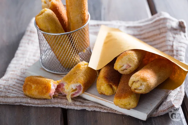 Involtini di pancarrè prosciutto e formaggio