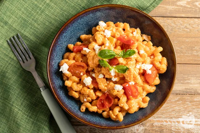 Pasta con ricotta e pomodorini