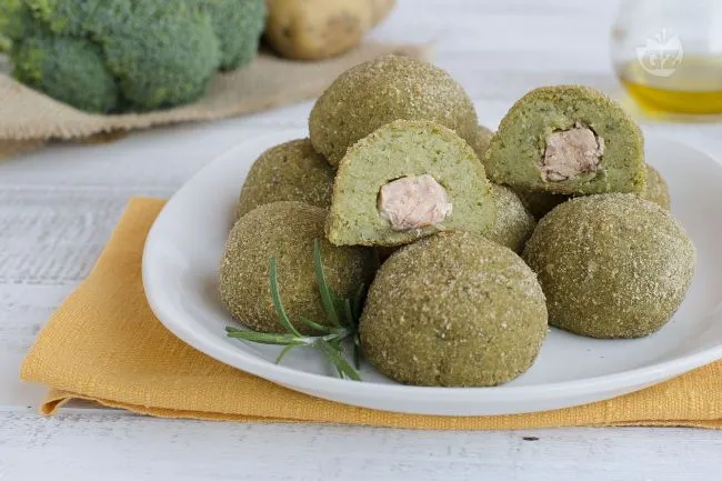 Polpette di broccoli e salmone