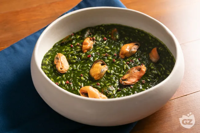 Risotto con cavolo nero e cozze