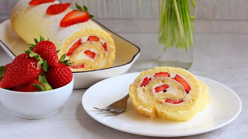 Rotolo alle fragole con pasta