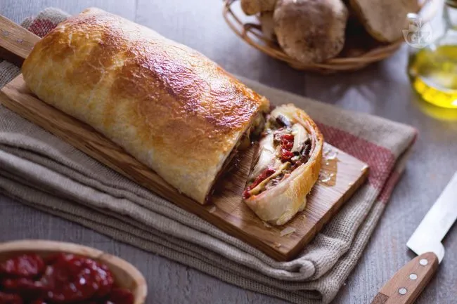 Rotolo autunnale porcini e prosciutto