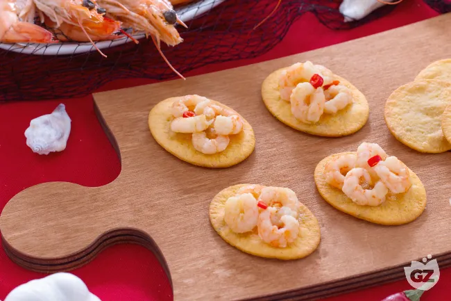 Spianatine con gamberetti aglio olio e peperoncino