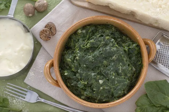 Spinaci ricchi con besciamella