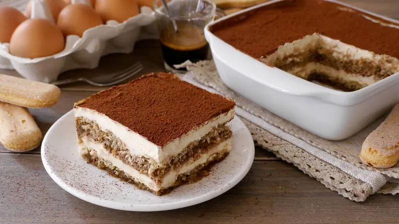 Tiramisù classico con crema al mascarpone