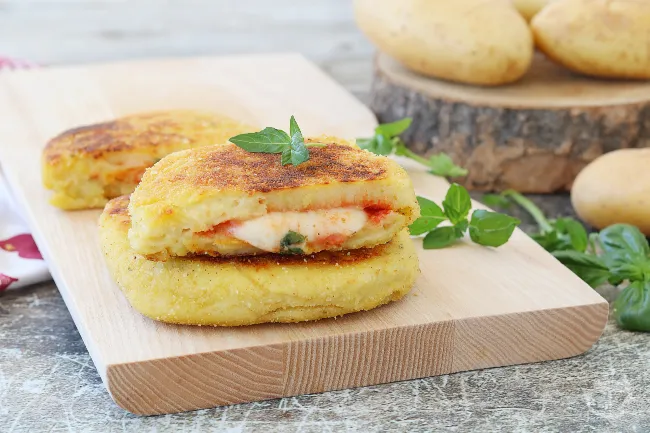 Toast di patate alla pizzaiola