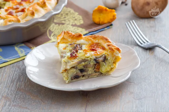 Torta salata funghi e patate