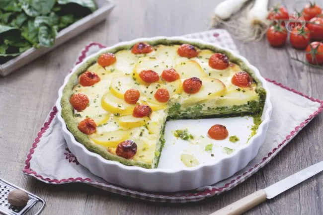 Torta salata tricolore con verdure
