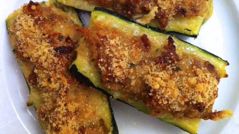 Zucchine ripiene di carne al forno